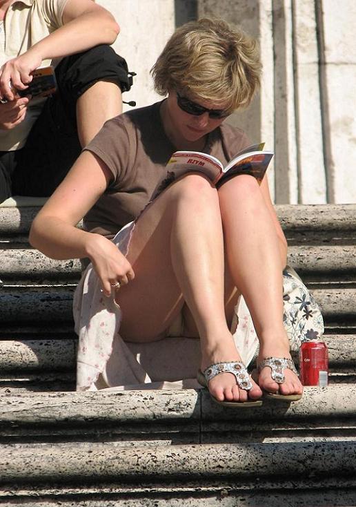 Candid sex gallery of Many candid students upskirt voyeur shots in public i...